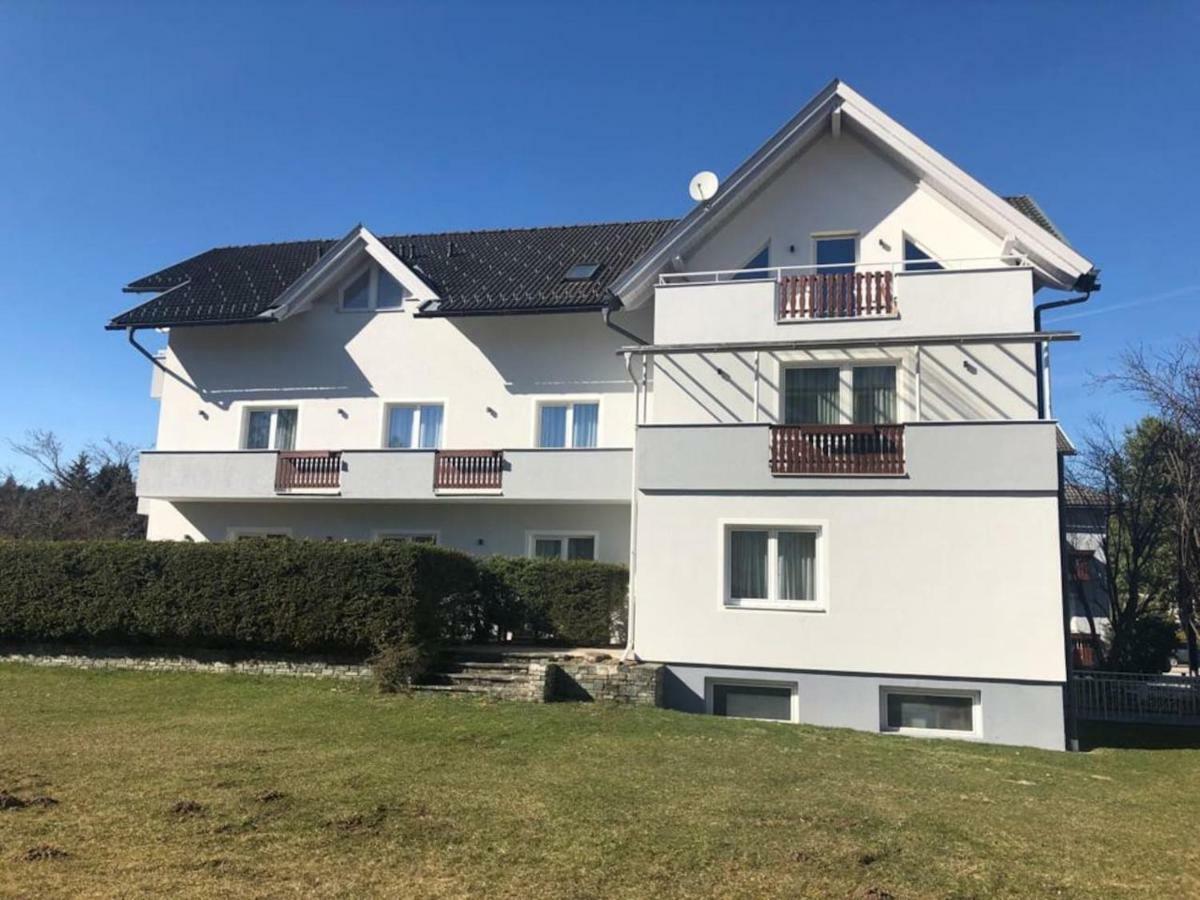 Superior-Apartment Mit Pool Und Seezugang Velden am Wörthersee Zewnętrze zdjęcie